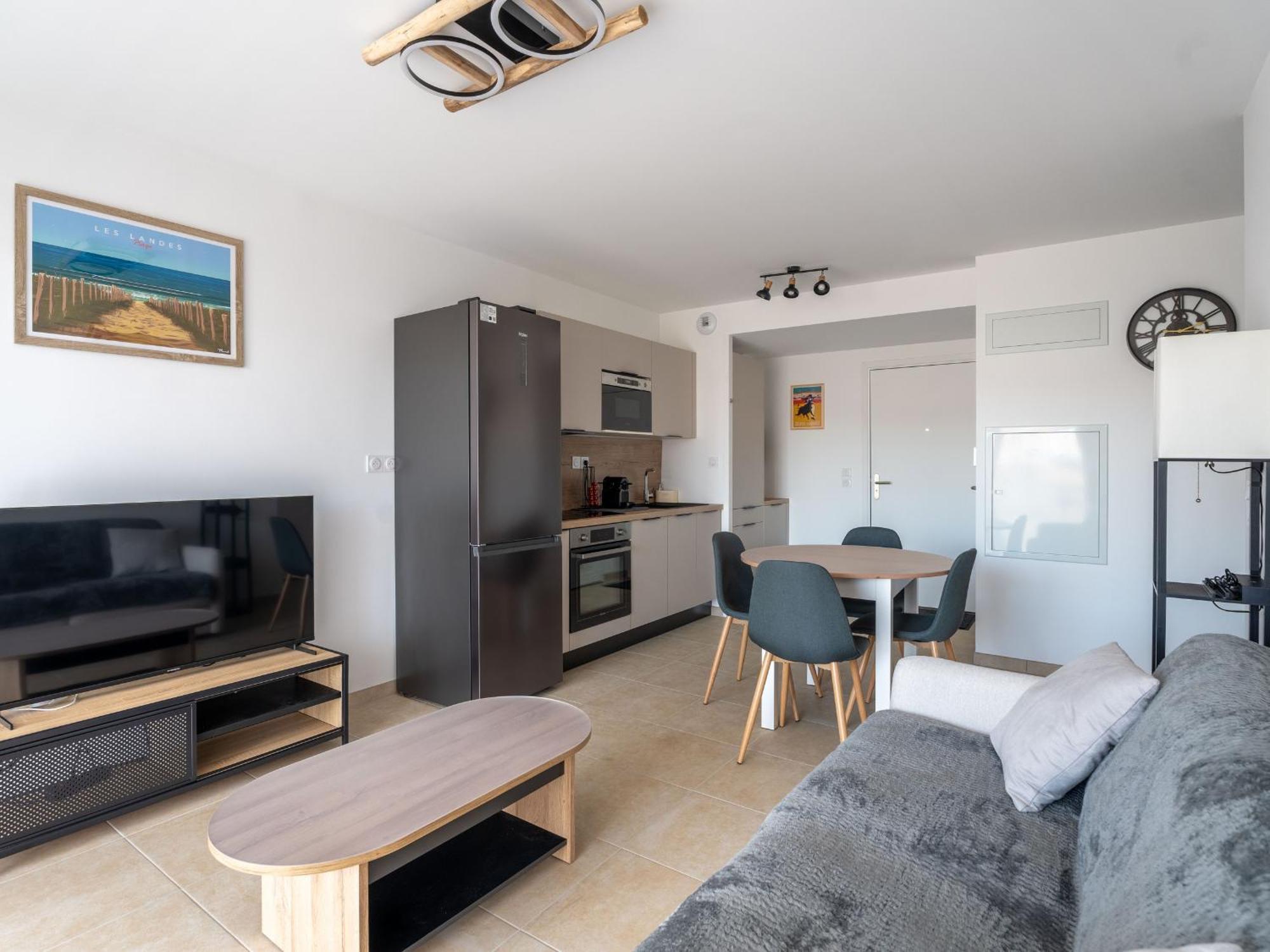 Beau T2 Neuf Avec Jardinet, Parking Et Wifi A - Fr-1-50-153